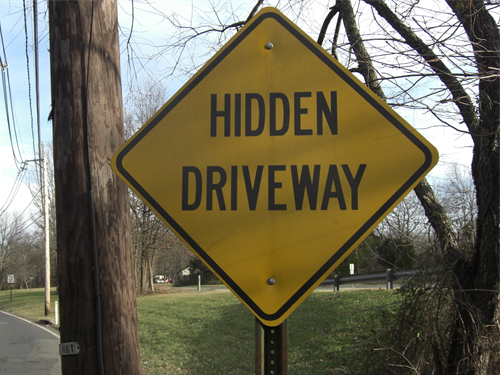 <p><span>What does this sign mean?</span></p>