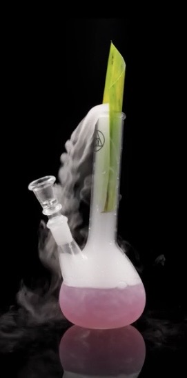 <p><strong>glass wear: </strong> bong</p><p><strong>ice/straw:</strong> dry ice + straw</p><p><strong>method:</strong> quick stir, strain</p><p><strong>garnish:</strong> banana leaf </p><p></p><p>tanqueary 6</p><p>lime juice 2</p><p>passoa 2</p><p>monin mango 3 </p><p>schwepps tropical soda 100ml</p><p>silver powder - dash</p><p></p><p></p>