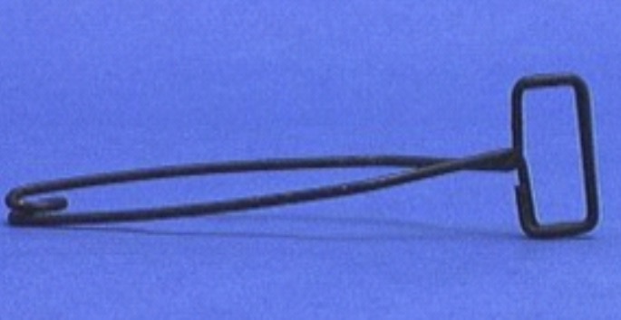 <p>Useful for holding a test tube which is too hot to handle.</p>