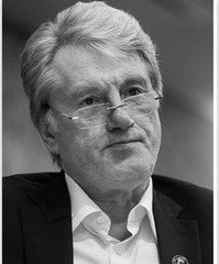 <p>• український політик • голова партії «Наша Україна» • третій Президент України</p>