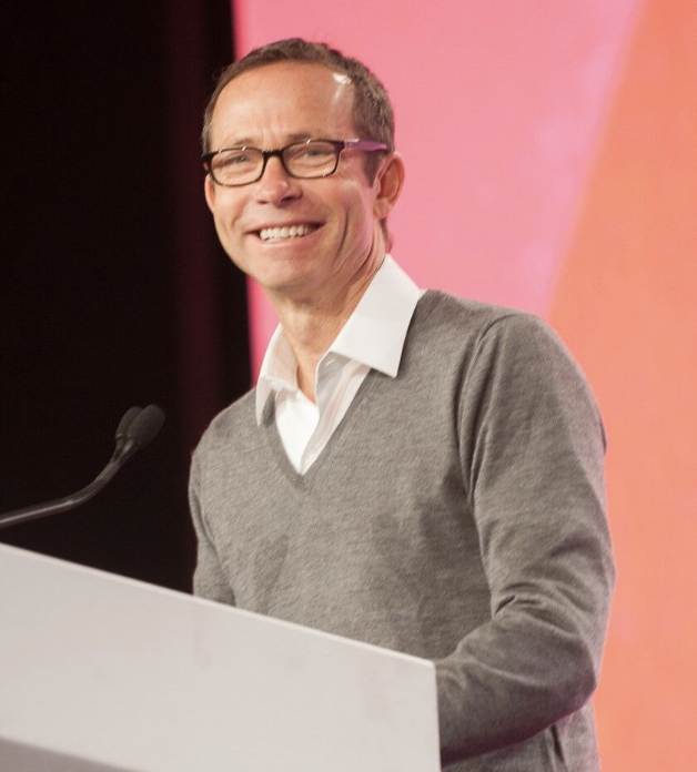 <p><span style="line-height: 38px;"><strong>2400</strong>&nbsp;</span></p>