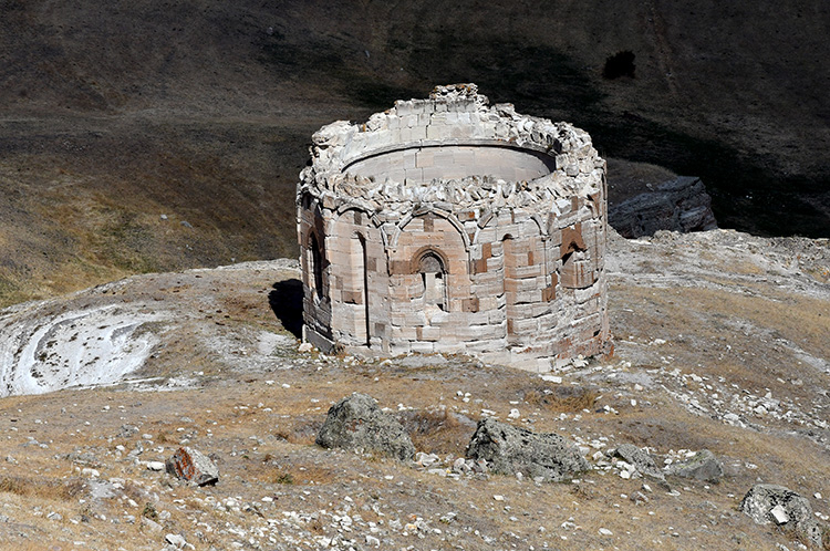 <p>Micingirt Kalesi</p>
