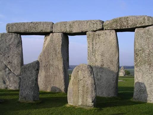 <p>Post-Lintel</p>