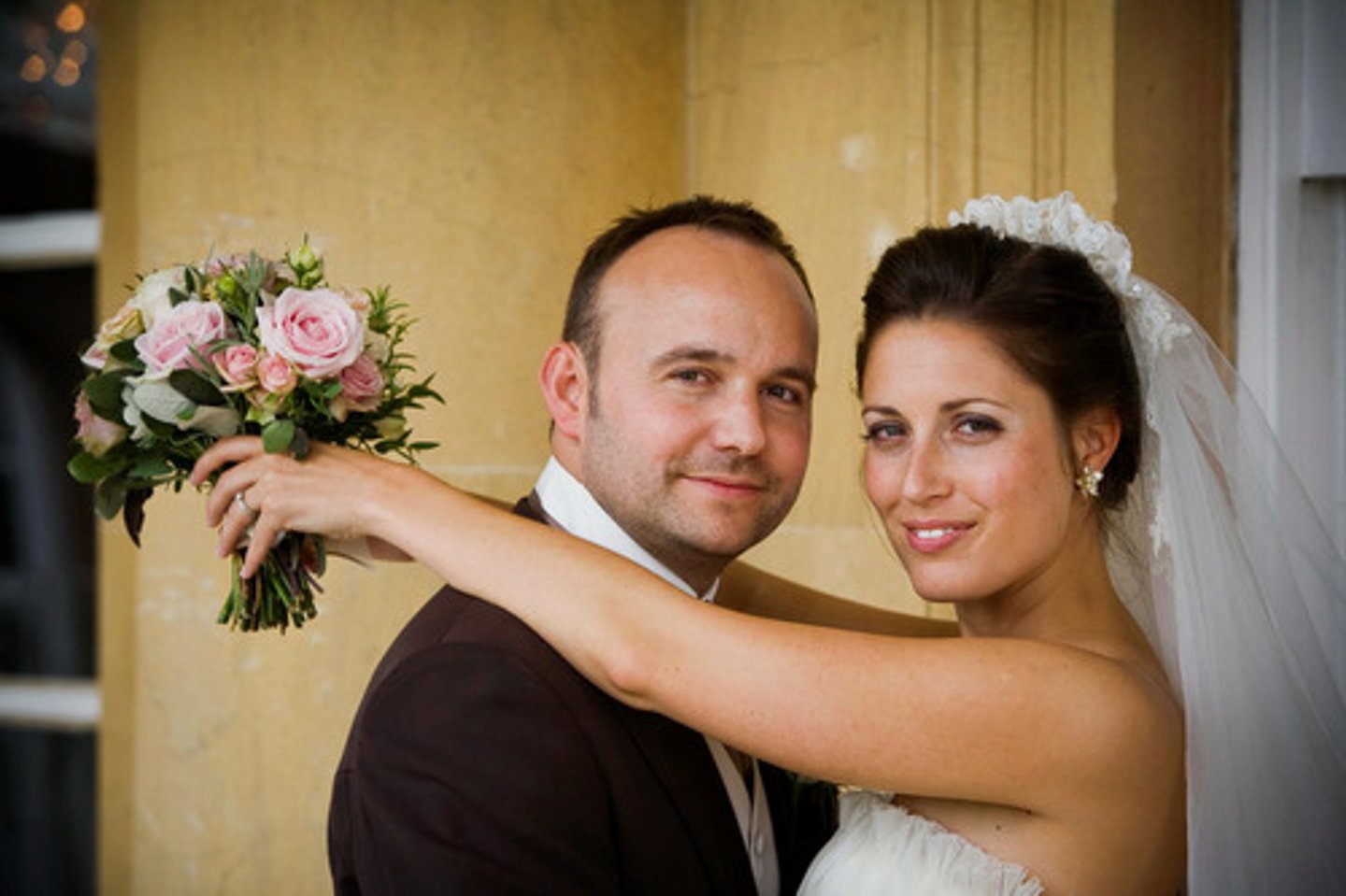 <p>TRANSLATION: Пара</p><p>DEFINITION: A couple in a romantic relationship</p><p>EXAMPLE: They became an ................... after studying Spanish together. Они стали ПАРОЙ после совместного изучения испанского.</p>