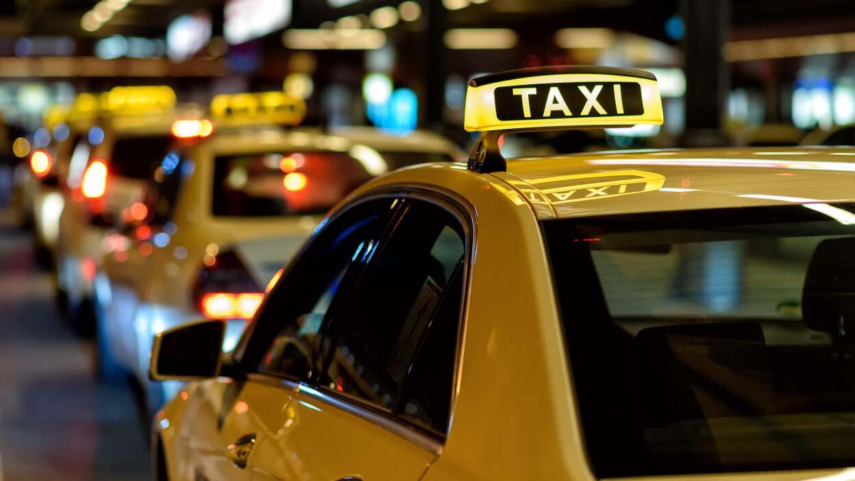 <p><strong>to use a transport service</strong></p><p><span><em>I ___________ a taxi to the airport.</em></span></p>