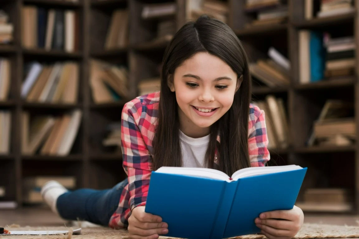 <p>To read / study</p>