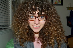 <p>bouclé</p>