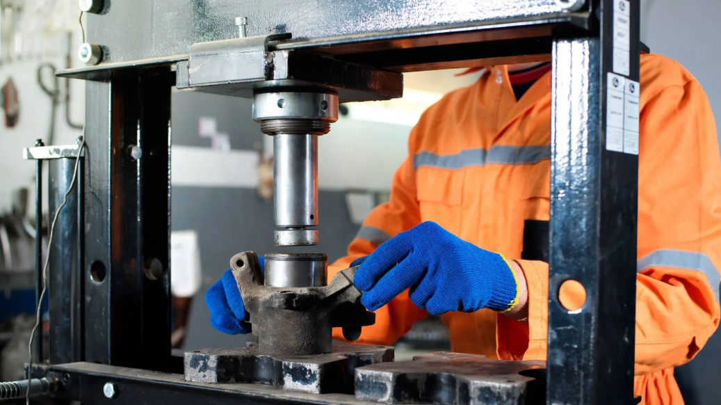 <p>Press fitting</p>