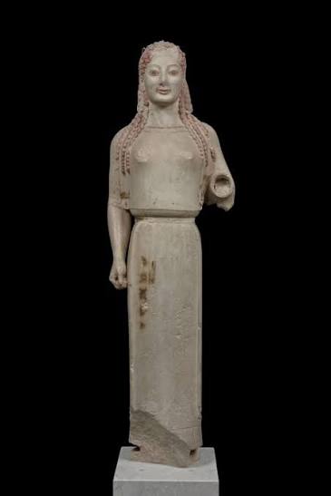 <p>Peplos Kore</p>