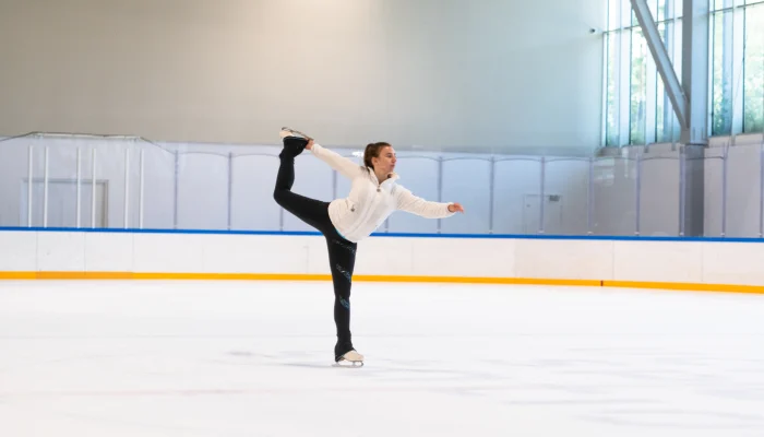 <p><span style="background-color: transparent;">het (ijs)schaatsen</span></p>