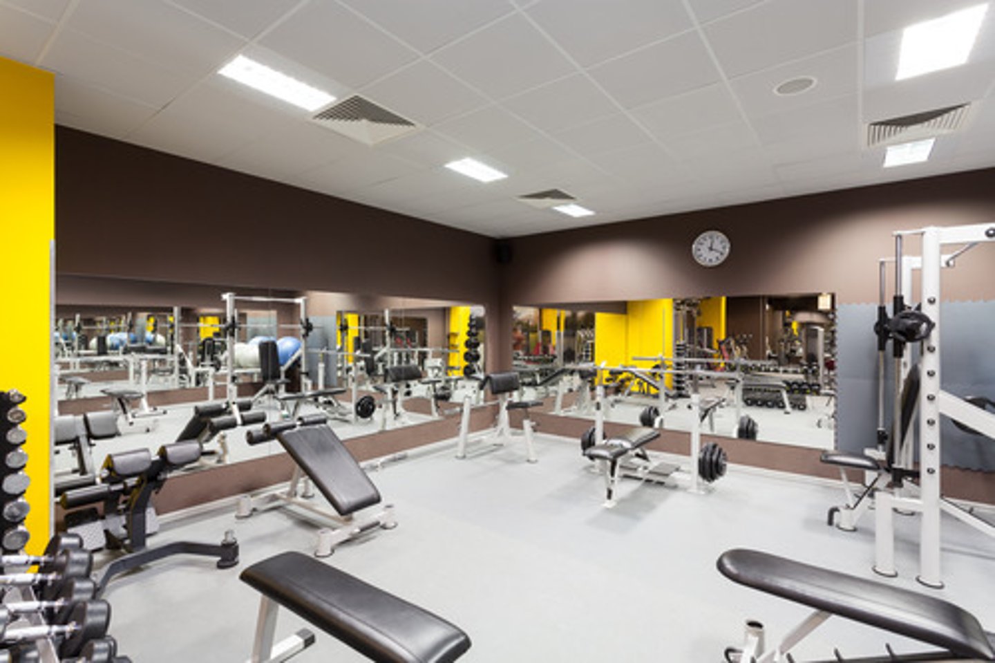 <p>спортзал</p><p>I go to the gym every morning. - Я хожу в спортзал каждое утро.</p>