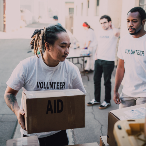 <p>Help - <em>jelp</em></p>