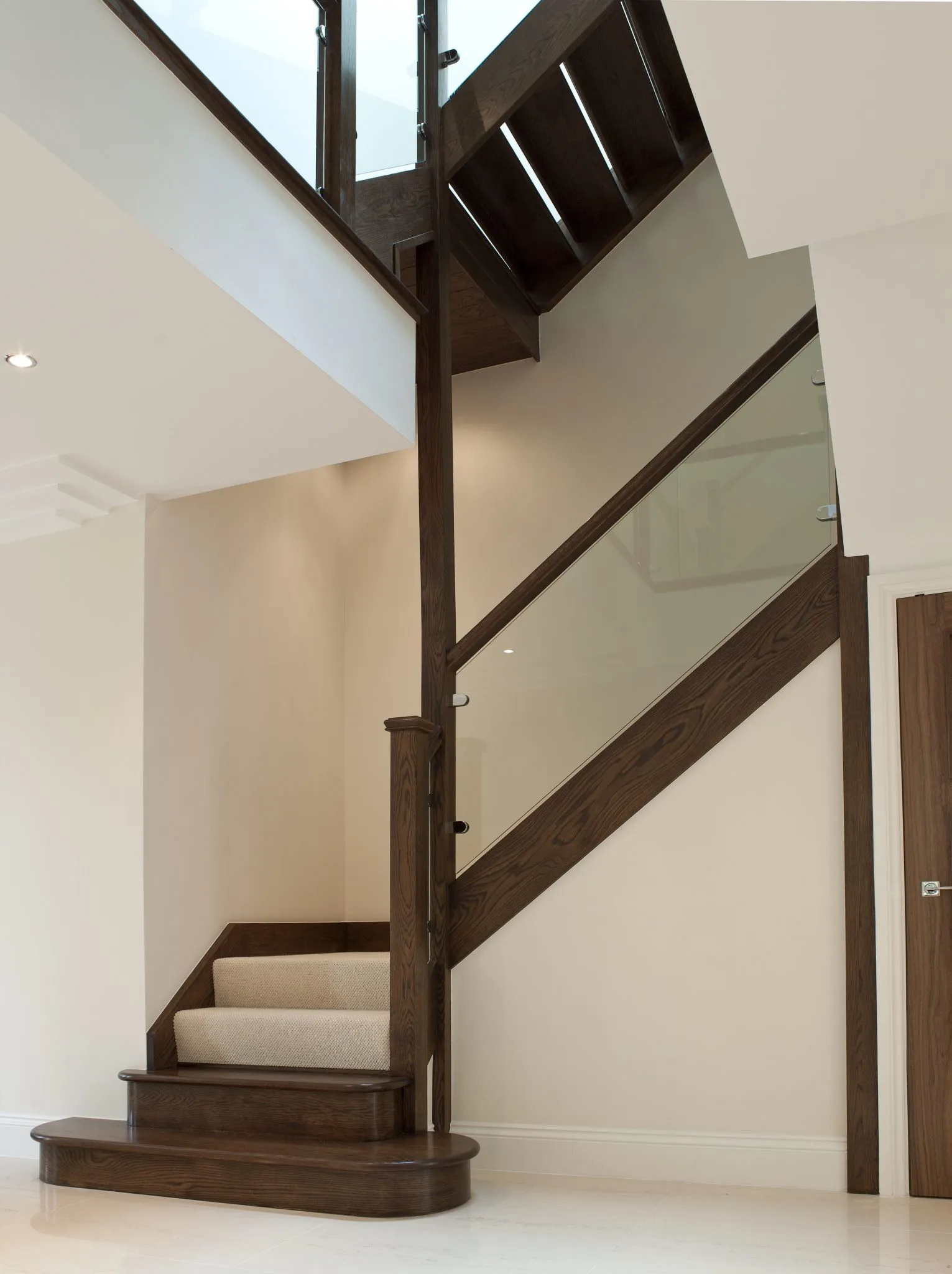 <p>fixed in place w metal brackets</p>