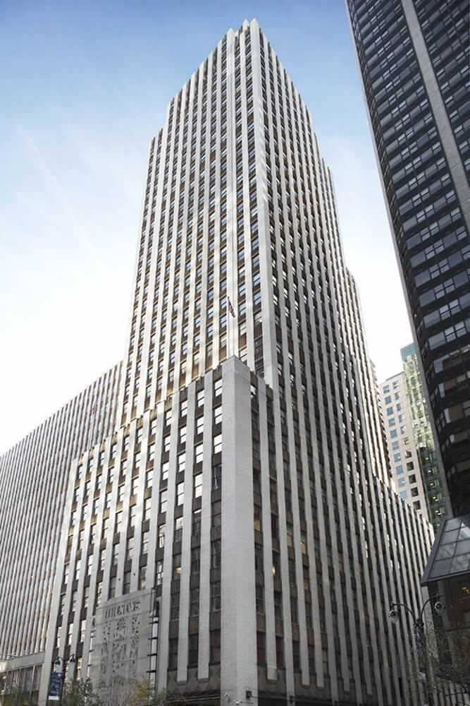 <p>New York Daily News Building</p>