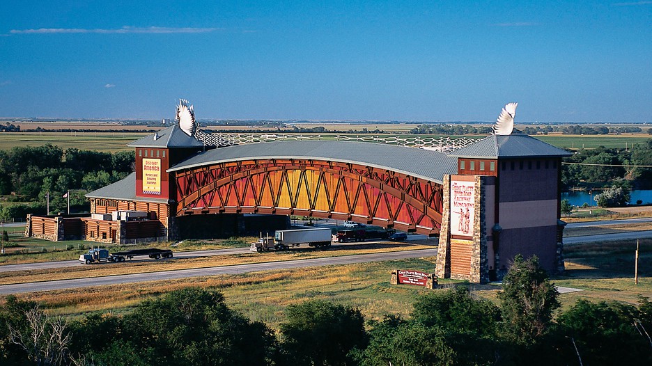 <p>Great Platte River Road Archway</p>