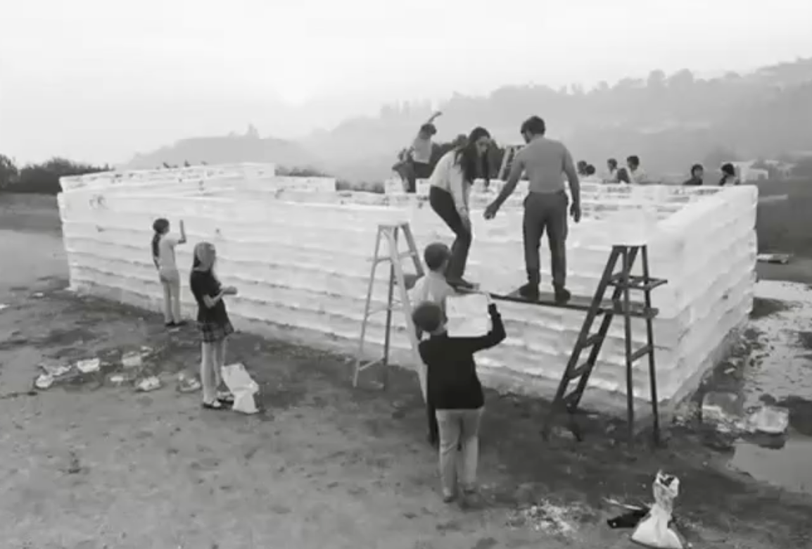 <ol start="1963"><li><p>Participants build structures from ice blocks; emphasises participation and ephemerality.</p></li></ol><p></p>