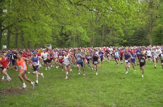 <p>Je fais du cross‘</p><p>Je fais du cross-country tous les ans.</p>