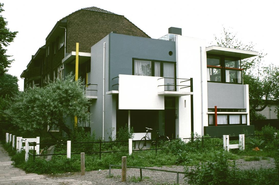 <p><span style="font-family: "Times New Roman", serif;">Schröder House</span></p>