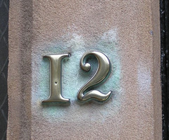 <p>12</p>
