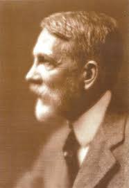 <p>A leading American <strong>architect</strong>, <strong>landscape designer</strong>, and <strong>artist</strong> of the <strong>American Renaissance</strong> movement. He is best known for popularizing the <strong>Italian Renaissance garden style</strong> in the United States and treating gardens as organized "outdoor rooms"</p>