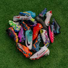 <p>Giày đá banh (PL)</p>