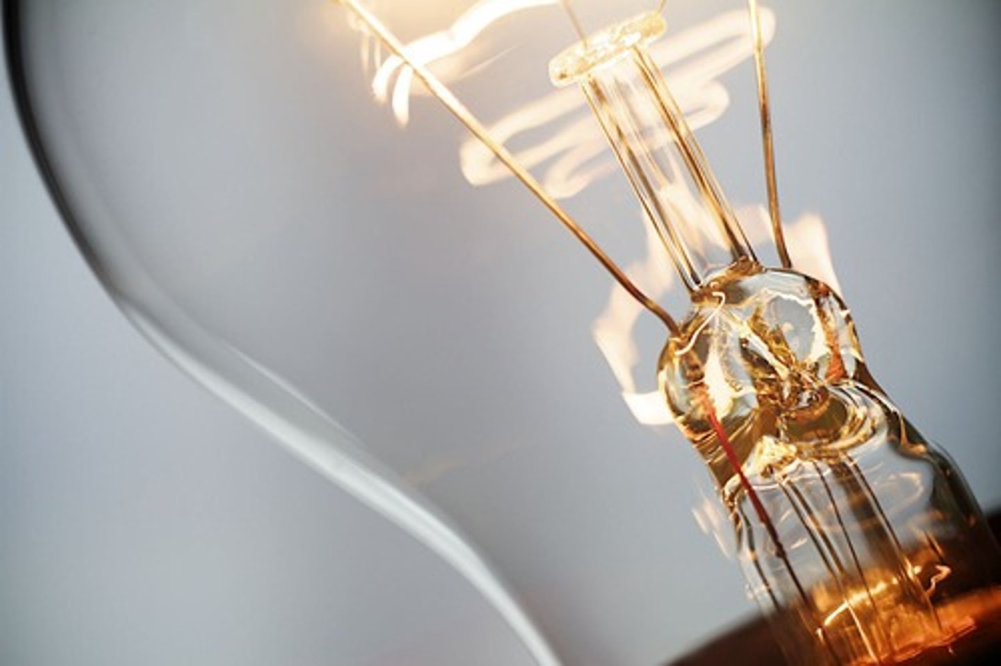 <p>incandescent</p>