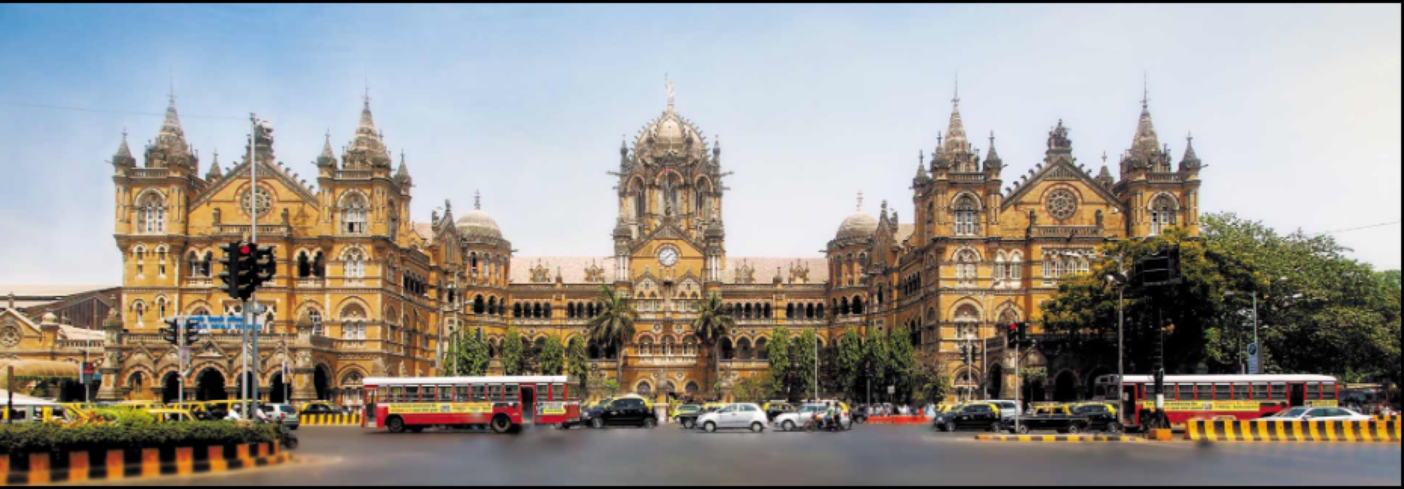<p>Describe the context of the Mumbai train station and its significance </p>