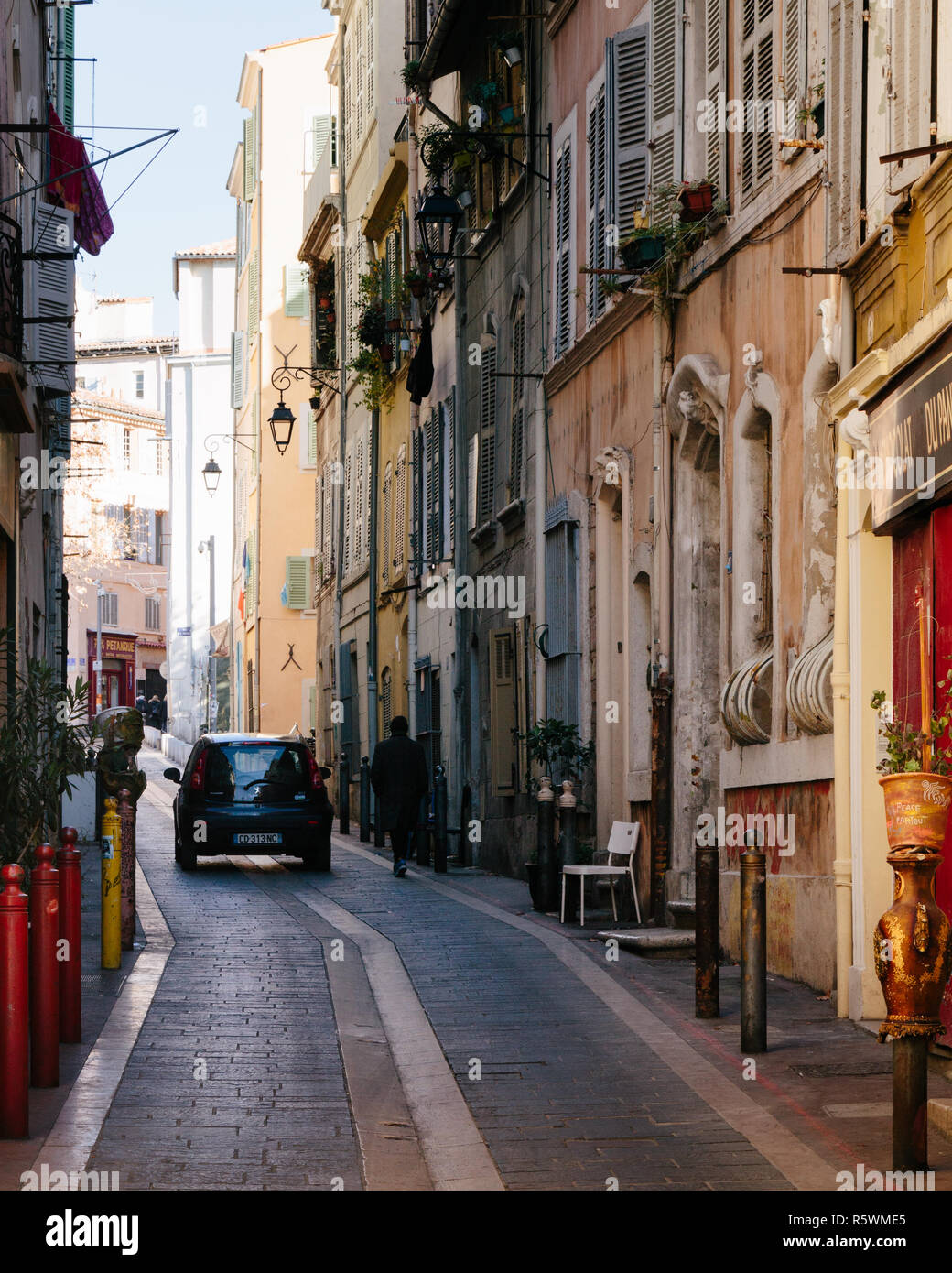 <p>What is the speed limit for an alley?</p>