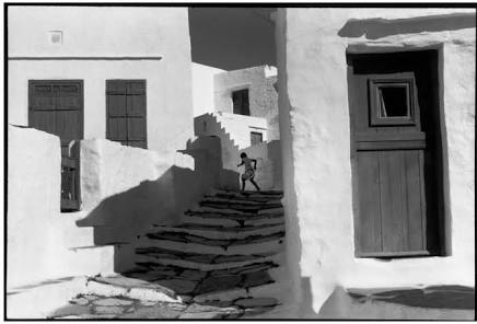 <p>Henri Cartier-Bresson is identifiable through candid black-and-white street photography capturing “the decisive moment.” His compositions are perfectly timed, often geometric, with spontaneous human activity frozen in balance. Expect natural light, unobtrusive shooting, and scenes of everyday life that feel instinctively composed yet fleeting</p>