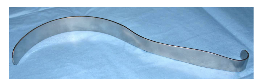 <p>Deaver Retractor</p>