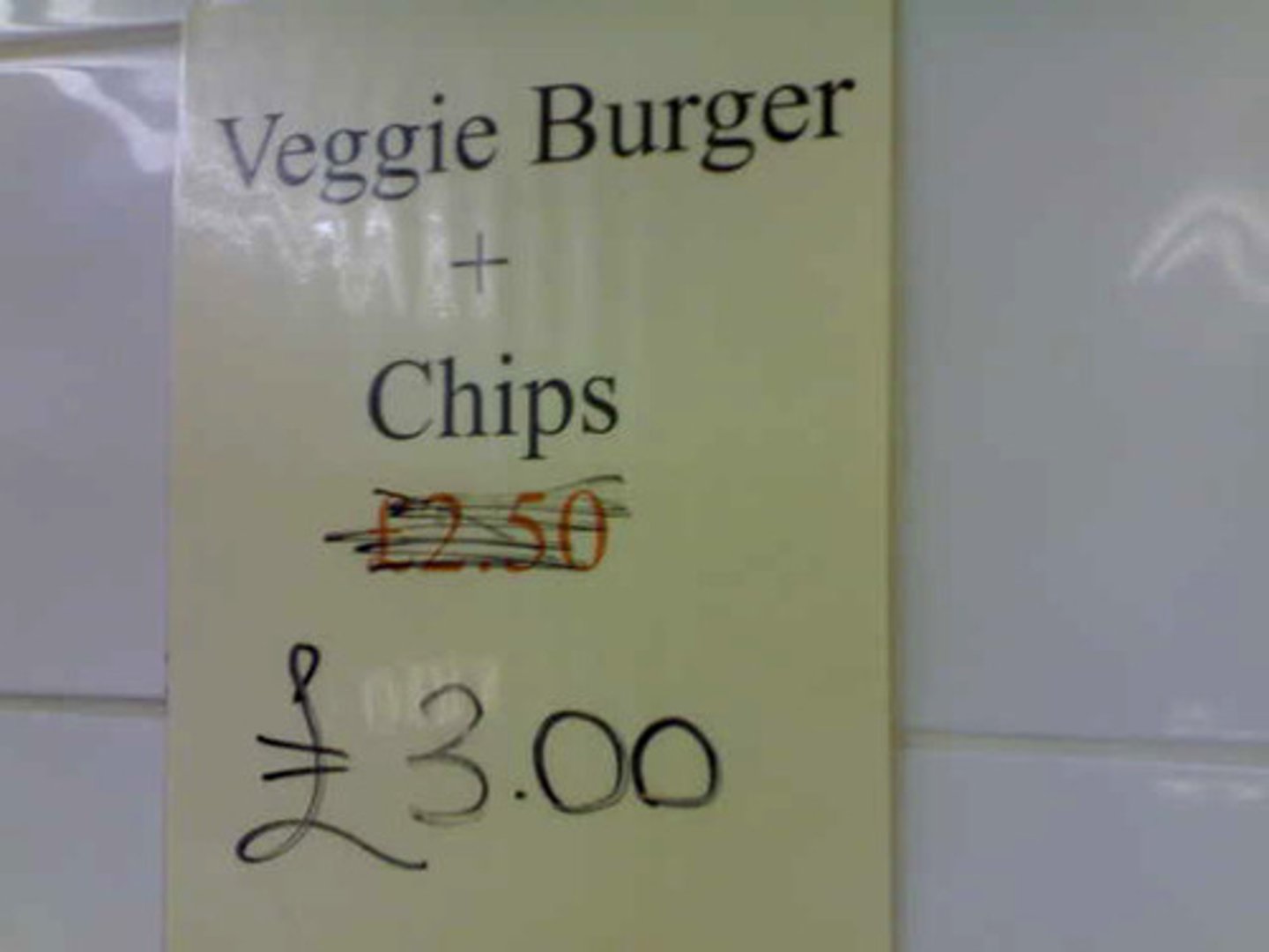 <p>Costs and services, xərclər və xidmətlər</p>