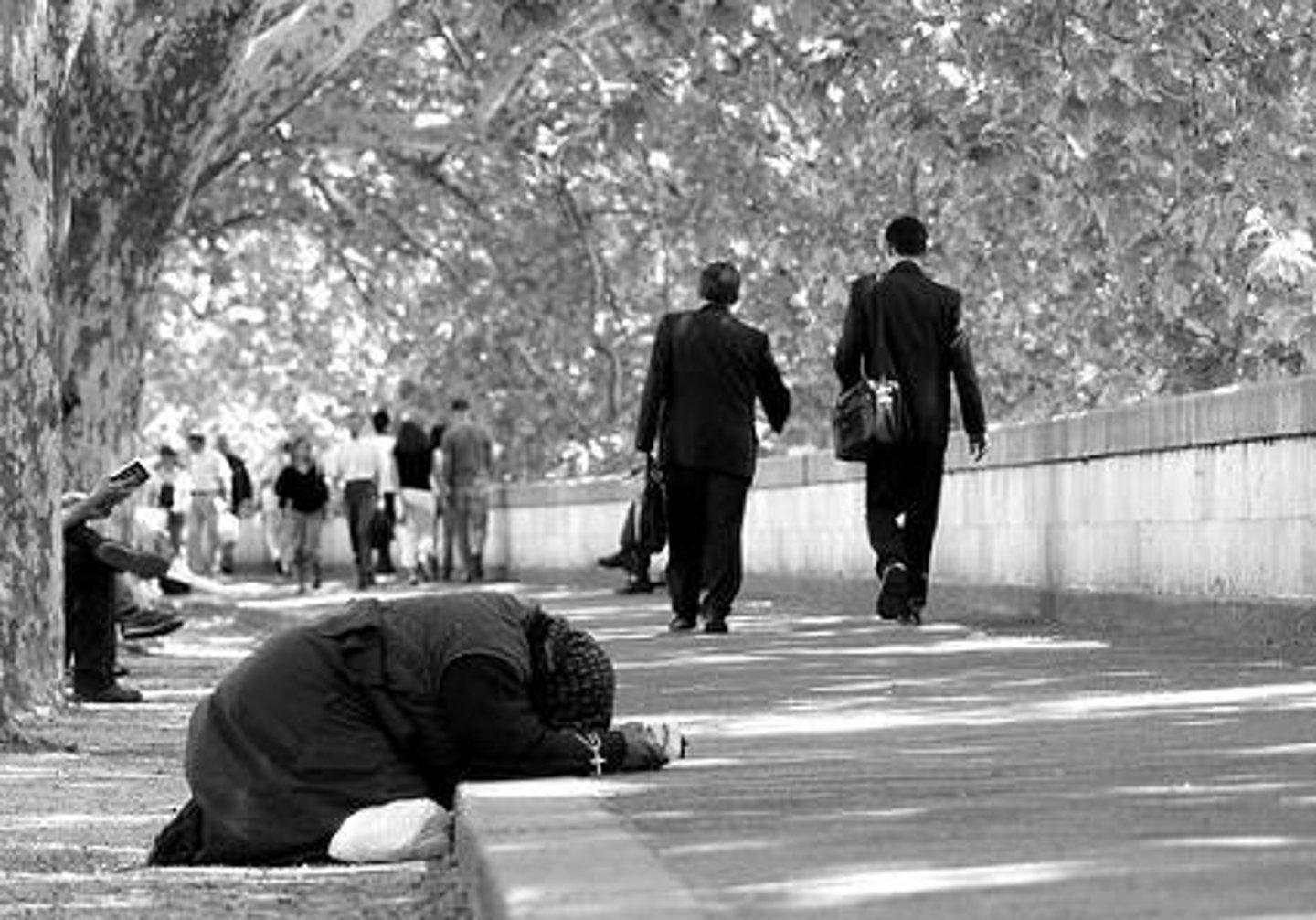 <p>Reduction in feelings of personal burden in the presence of others.</p>