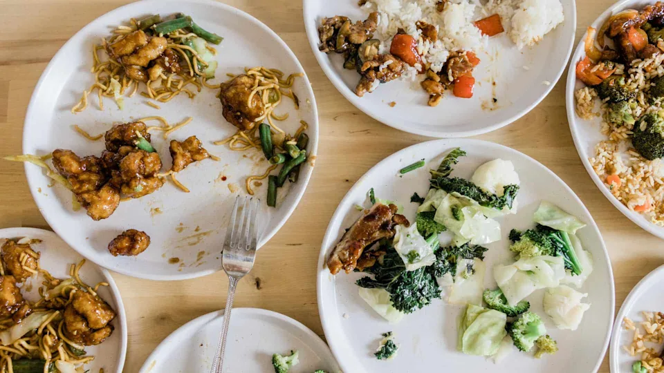 <p>leftovers</p><p>(I ate leftovers from yesterday's dinner.)</p>