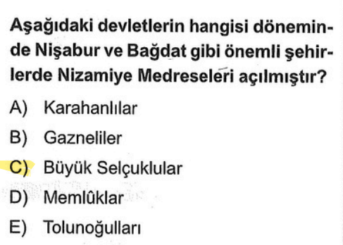 <p>Ünlü Vezir <strong>Nizamülmülk</strong> tarafından Sultan Alparslan ve Melikşah dönemlerinde açılmıştır. Dünyanın ilk üniversite seviyesindeki okullarından sayılır.</p>