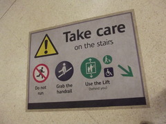 <p>Take care of yourself (familiar)</p>