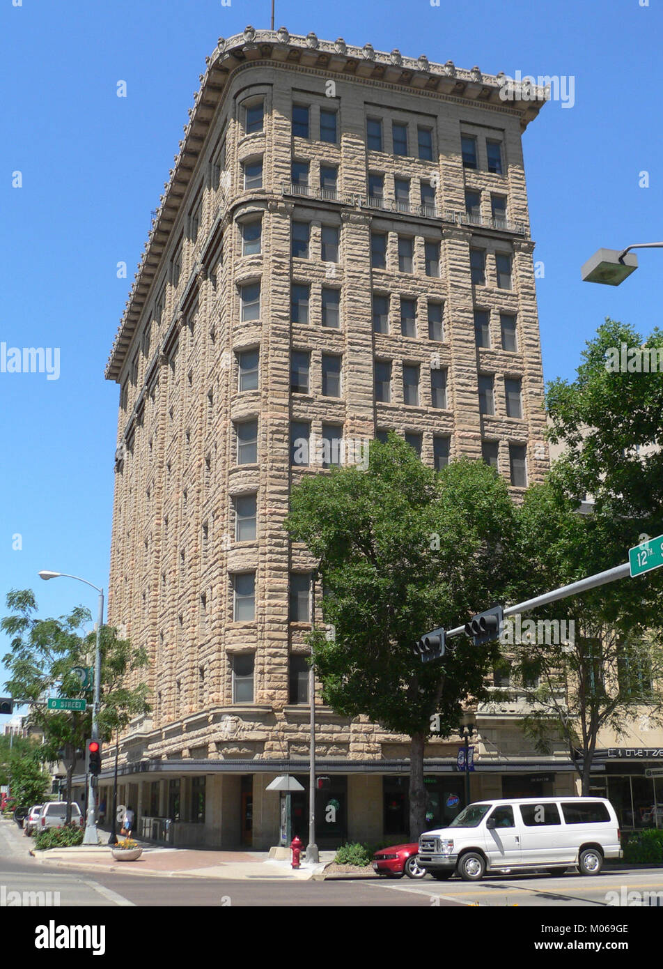 <p>3 Facts about Building: BurrBlock Building</p>