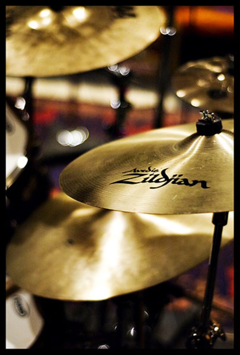 <p>une cymbale</p>