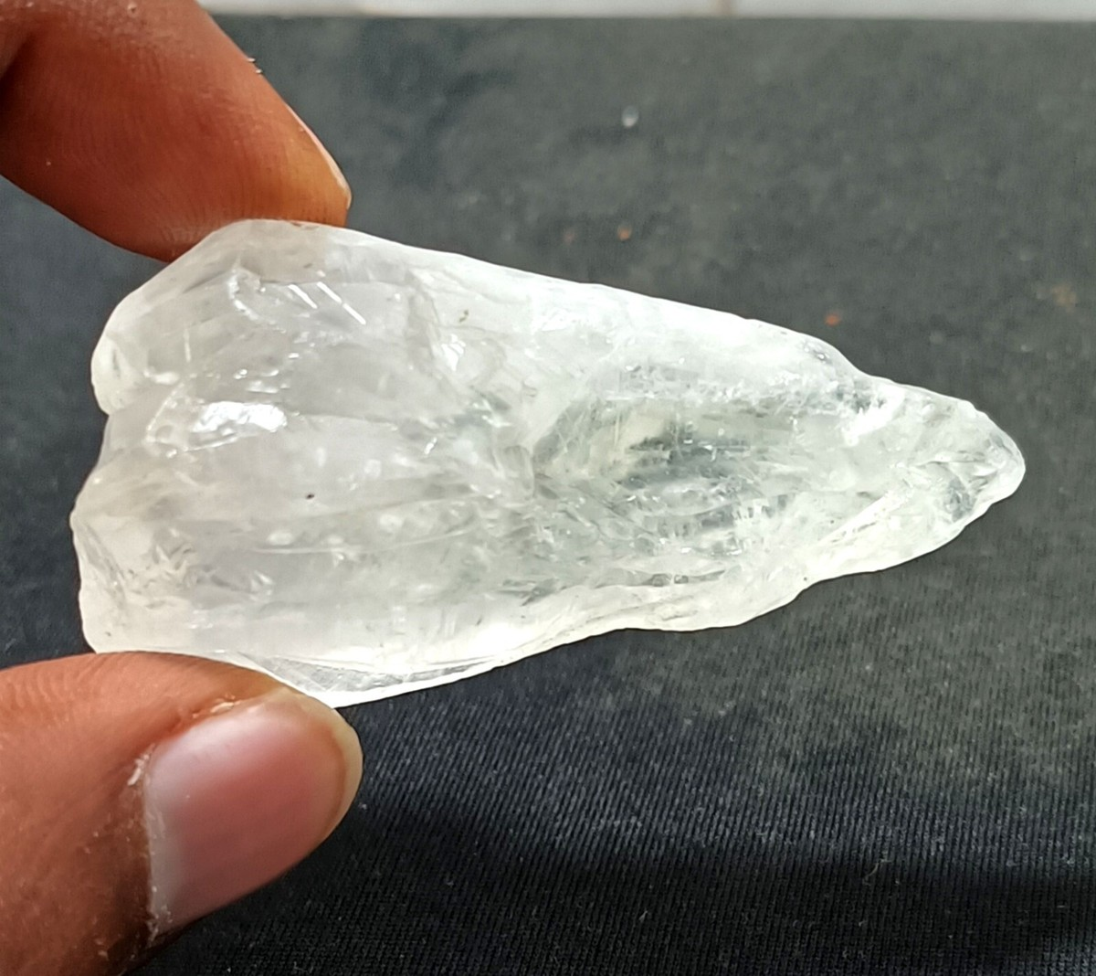 <p><span><strong>White sapphire</strong> appears colorless because it is composed of pure corundum with:</span></p>