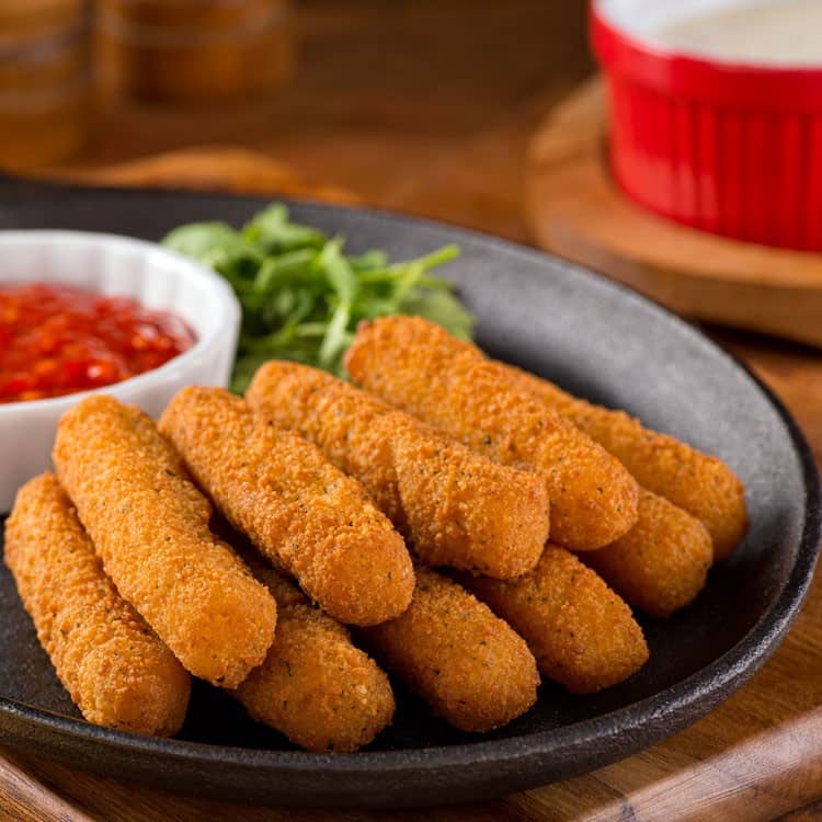 <p>Mozzarella sticks </p>