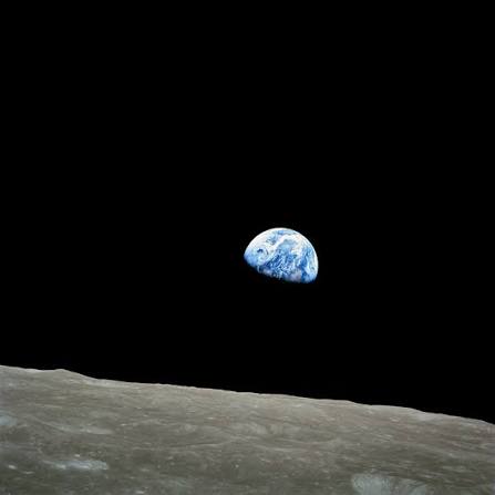 <p>Earthrise </p>