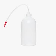 <p>Plastic Wash Bottle</p>
