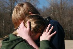 <p>quan tâm sâu sắc</p><p>(Just because he doesn't devote all his time to you doesn't mean he doesn't ___ about you.)</p>