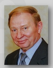 <p>Український управлінець, політик і державний діяч, другий Президент України, генеральний директор ДП «Виробниче об'єднання Південний машинобудівний завод ім. О. М. Макарова», прем'єрміністр України (1992-1993 рр.)</p>
