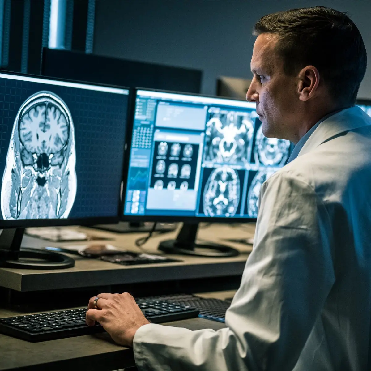<p>A <strong>physician </strong>specializing in<strong> radiology</strong>.</p>