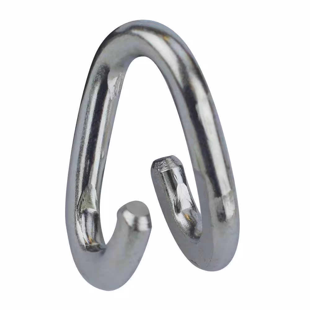 <p>Metal chain connector used to repair broken links or attach hooks and rings, with an open-and-close design that secures quickly for reliable field repair.</p>
