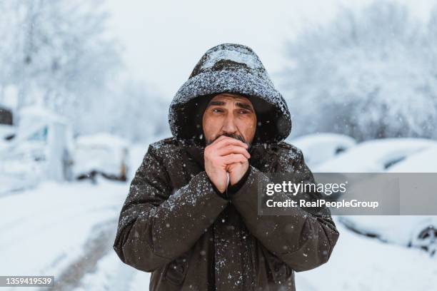 <p>It's a <strong>chilly day</strong>, so wear something warm.</p>