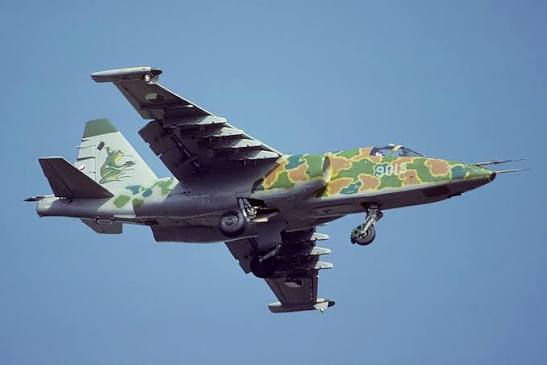 <p>Group 2 Jet, straight Wing, Fuselage engines</p>