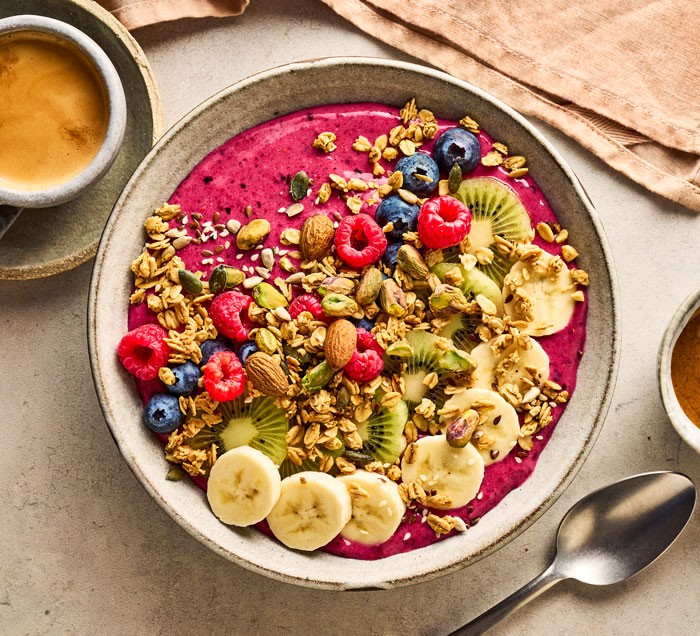<p>The first meal of the day, typically eaten in the morning.</p>