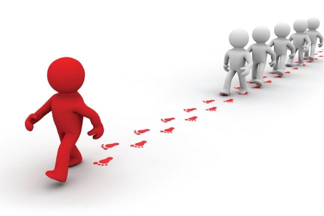 <p>Follow someone´s lead (idiom)</p>