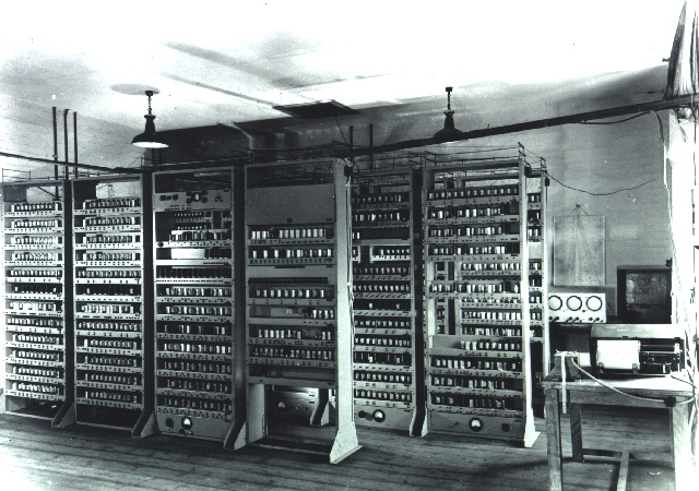 <p>Uses a binary representation of data and internally stored programs; the first full-size stored-program computer provided a formal computing service for users.</p>